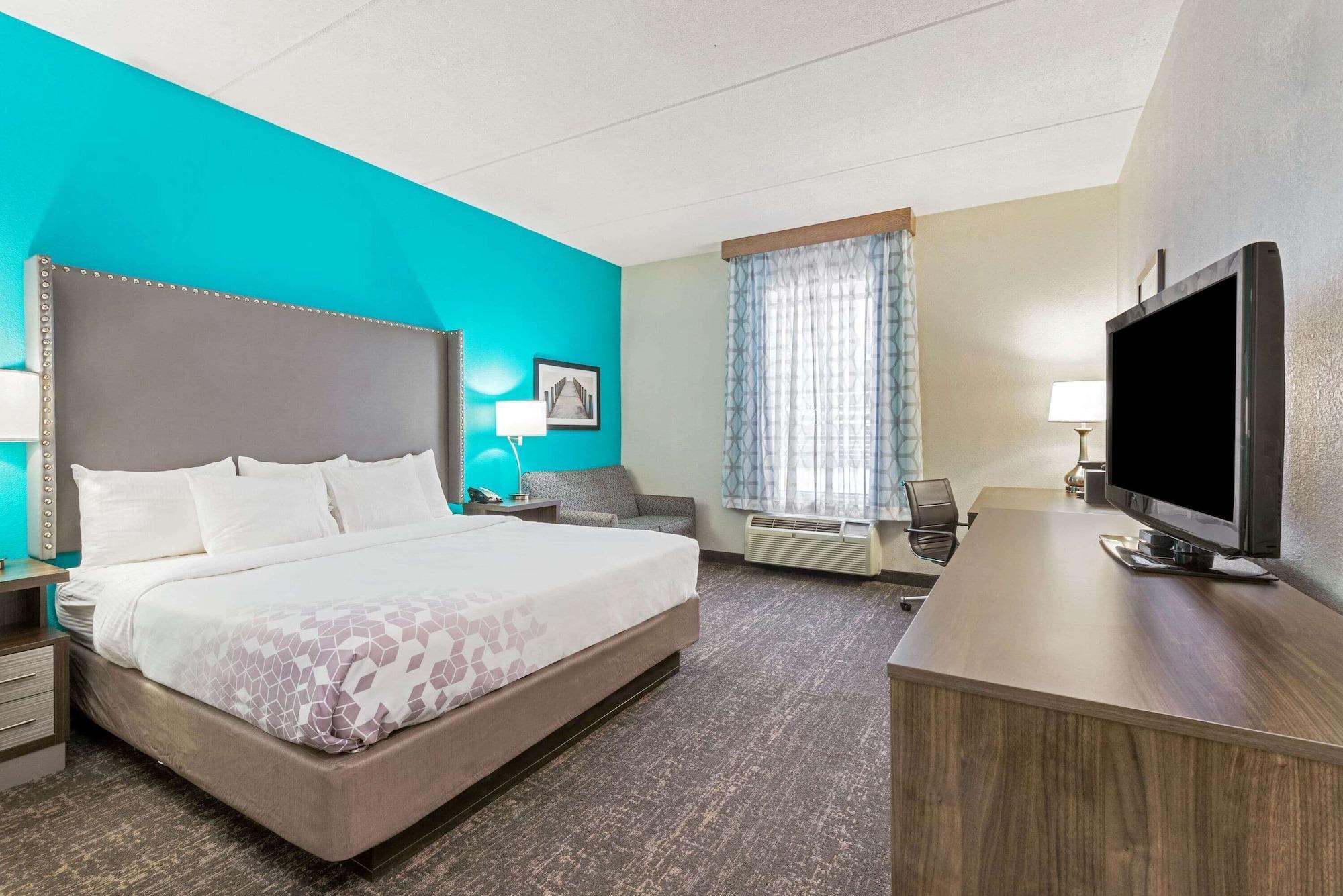 Hotel La Quinta By Wyndham 3*