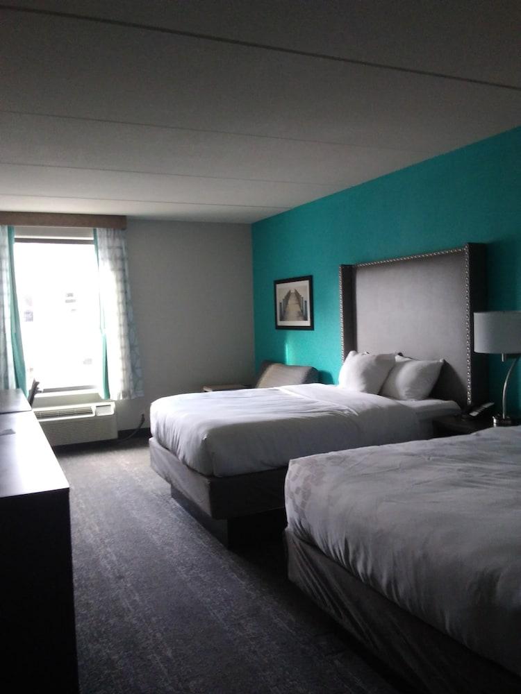 Hotel La Quinta By Wyndham 3*