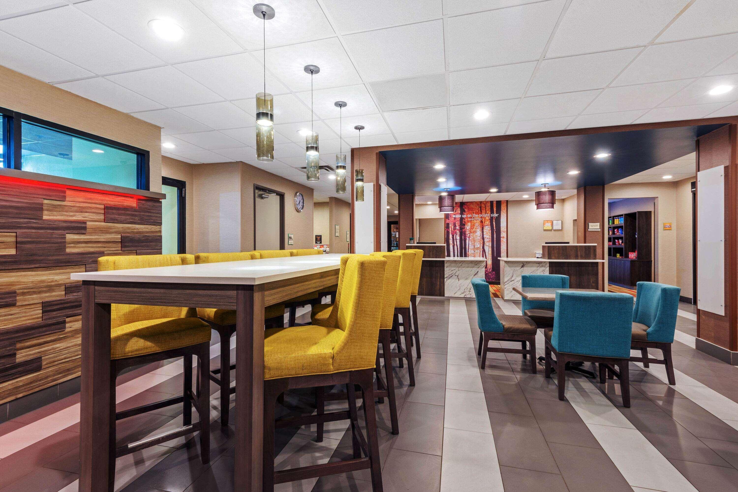 La Quinta By Wyndham Hotel Jamestown